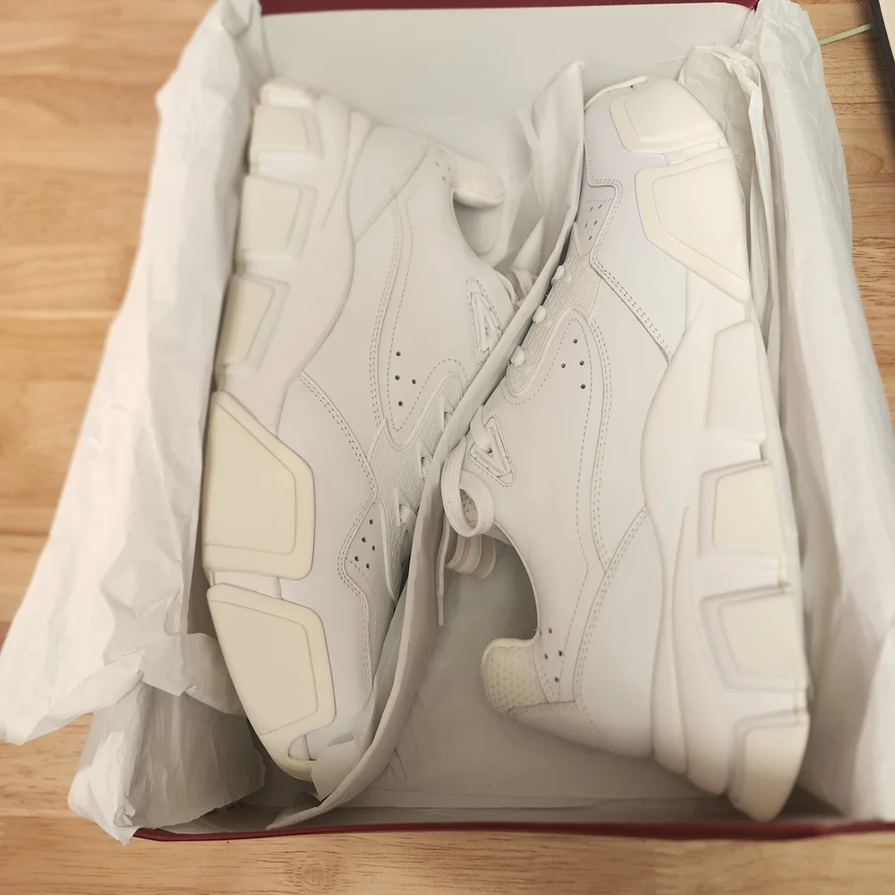Salvatore Ferragamo White Sneakers - Picture 2 of 12